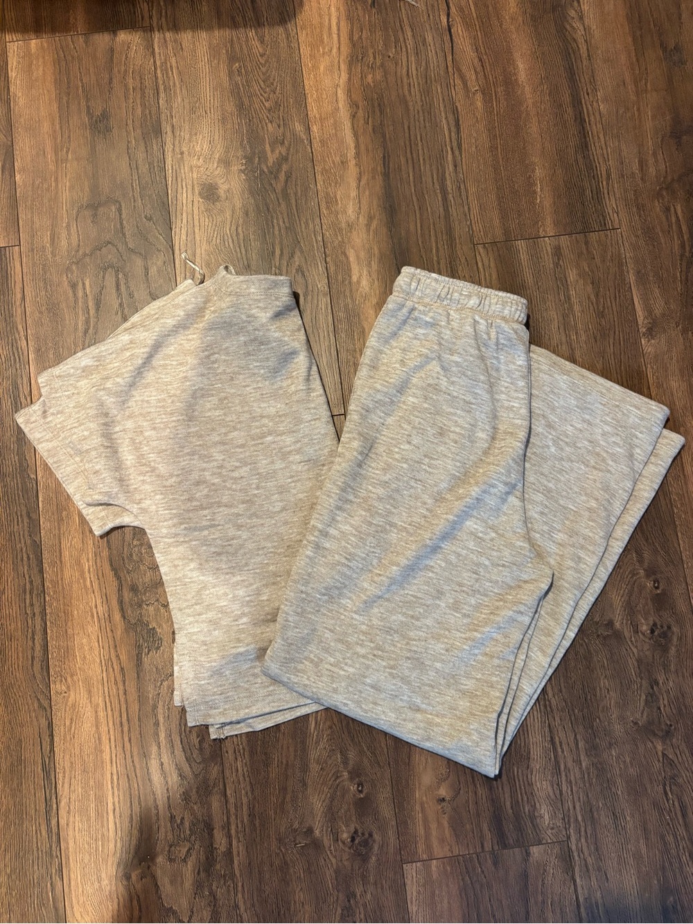Max Studio XS Short Sleeve and Pants Set